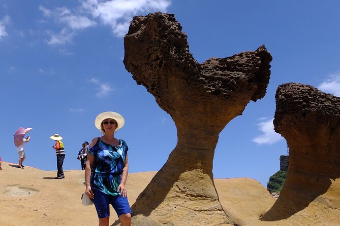 1 day North Coast Yehliu Jiufen and Shifen Private Tour - Key points at a glance