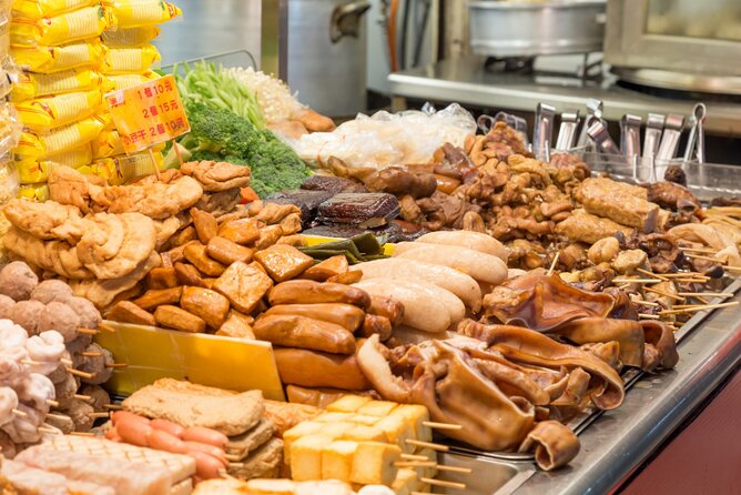 2-hr Raohe Night Market Walking Private Tour with a Tour Guide - Key points at a glance