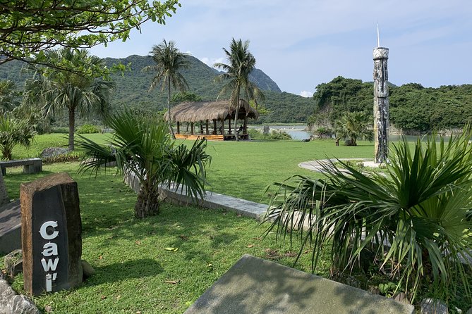 5-Day Round Taiwan Charter Car Tour - Day 2: Fo Guang Shan, Lotus Pond, and Kaohsiung art