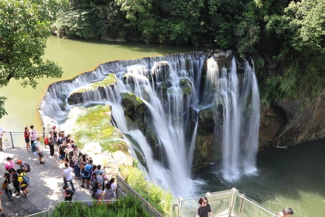 6 Hours Private Charter from Taipei in Shifen and Jiufen - Shifen Waterfall: one hour beside the falls