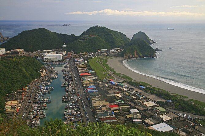 9 Hour Northeast Coast Bay View Tour in Yilan - Practical details that affect the day