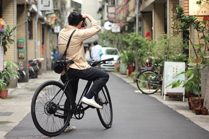 Best E-bike Cycling Tour in Taipei - Includes Local Food & Drinks - Key reasons this Taipei e-bike tour earns attention