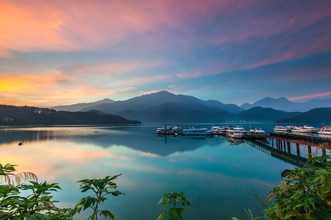 Exclusive 3-Day Sun Moon Lake & Alishan Private Tour - An early Alishan sunrise