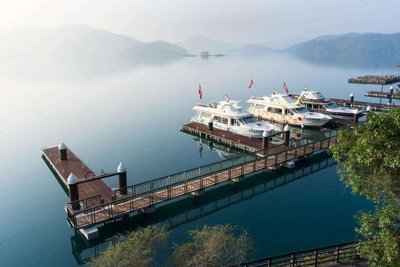 From Taipei: 1 Day Sun Moon Lake Private Tour - Cien Pagoda and the Best High View