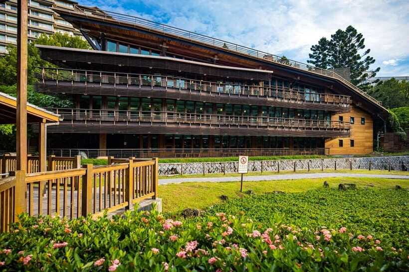 From Taipei: Beitou & Yangmingshan Private Day Tour - Lengshuikeng and the unusual cold hot spring