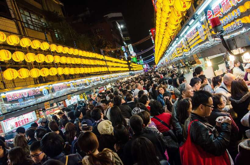 From Taipei: Full-Day Trip to Jiufen, Yehliu, Shifen & More - Timing, walking, and practical comfort