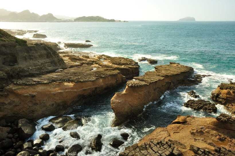 From Taipei: Full-Day Trip to Jiufen, Yehliu, Shifen & More - Who will enjoy this tour most