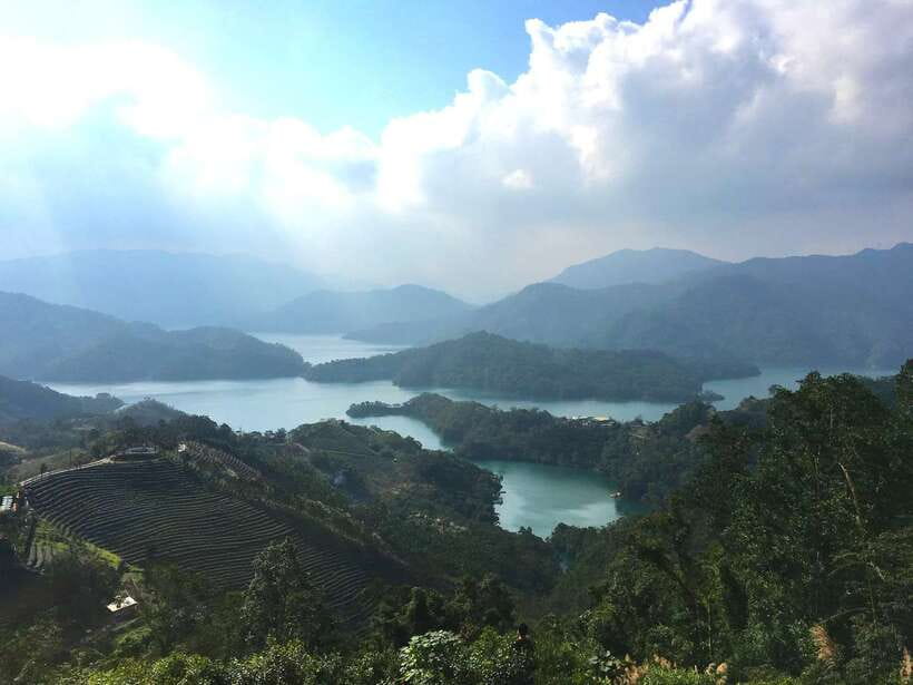 From Taipei: Thousand Island Lake and Pinglin Tea Plantation - What the $40 price really buys you