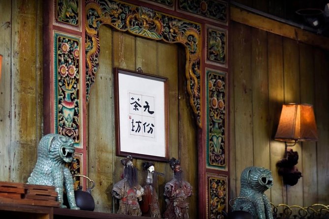 Full-Day Private Northern Taiwan Tour from Taipei with Pickup - Guides, driving, and the human side of the tour