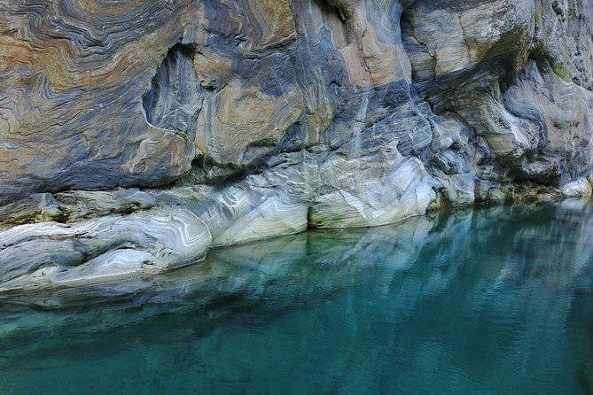 Full-Day Private Taroko National Park Tour from Hualien City - Baiyang Waterfall and the water curtain cave
