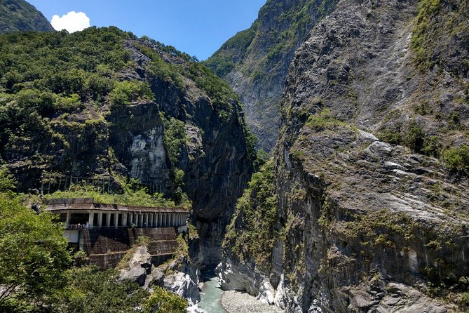 Full-Day Private Taroko National Park Tour from Hualien City - Lunch and a taste of local culture