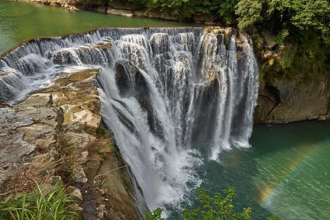 Half Day Private Tour to Jiufen, Shifen Waterfall & Pingxi Sky Lantern - The 20-meter Shifen Waterfall