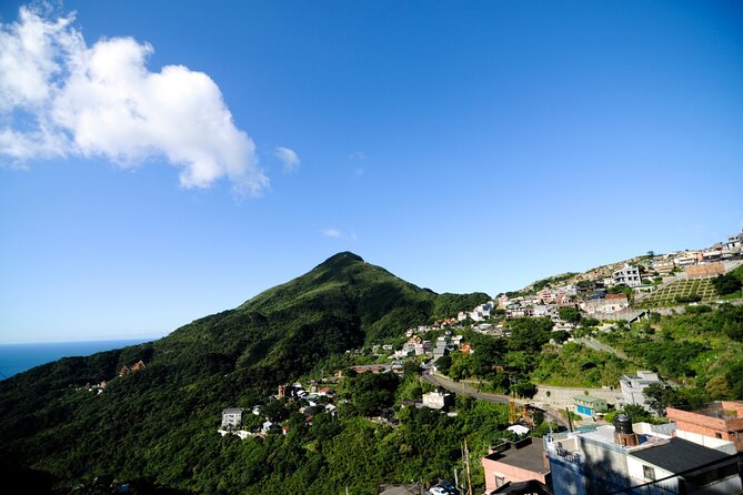 Jiufen, Heping Island Park & Keelung Night Market Day Tour - What the seven-and-a-half-hour schedule really means