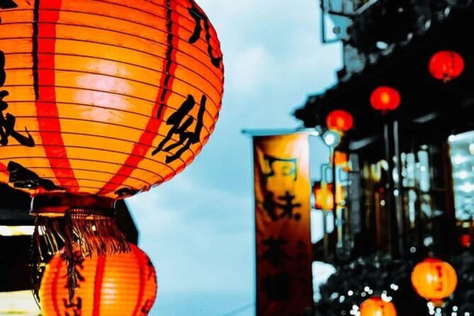 Jiufen, Shifen and Houtong Cat Village Private Tour - Shifen Old Street and the sky lantern ritual