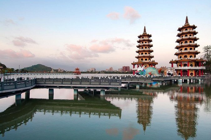 Kaohsiung Area Classic Tour - Cijin Island in 90 minutes