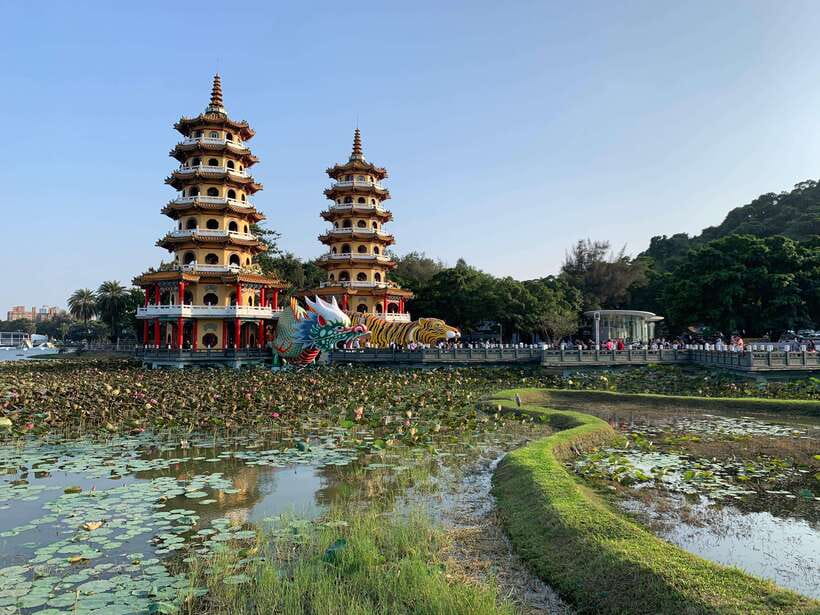 Kaohsiung: Private City Tour with Fo Guang Shan Museum - Fo Guang Shan Buddha Museum gives the day its focus