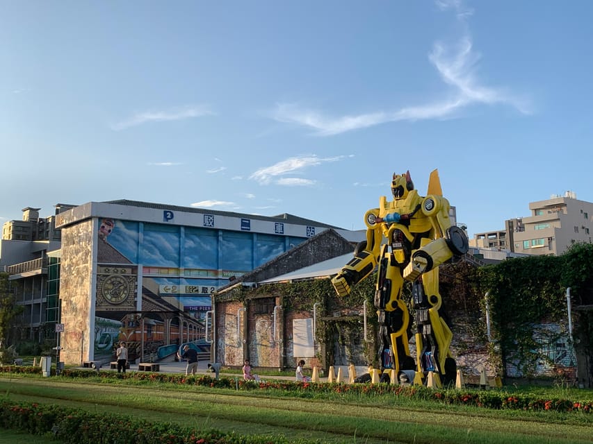 Kaohsiung Private Tour - Discover Local Hidden Gems - How the private format changes the experience