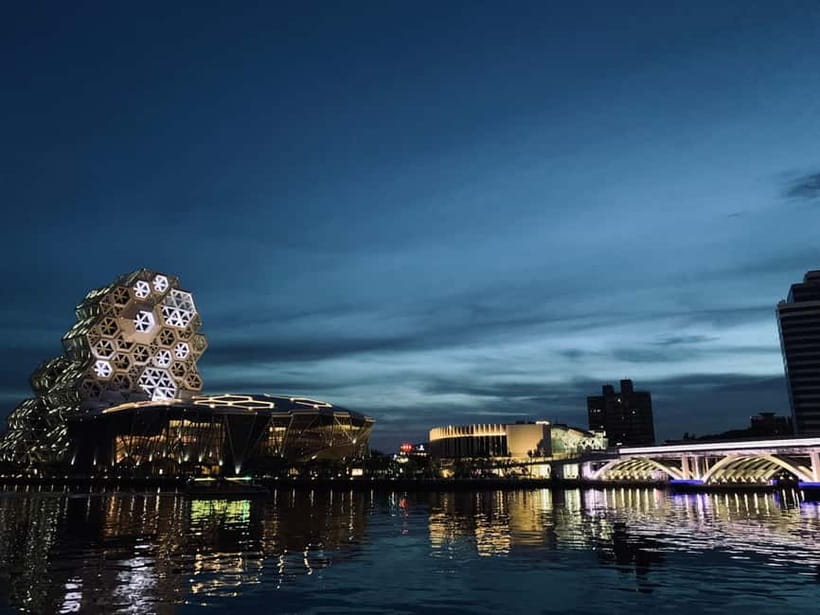 Kaohsiung Private Tour - Discover Local Hidden Gems - Pier-2 Art Center and the creative side of Kaohsiung