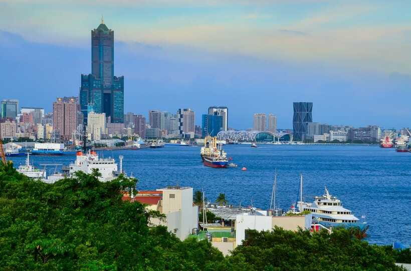 Kaohsiung: Private Walking Tour with a Local - The practical help that makes this tour useful