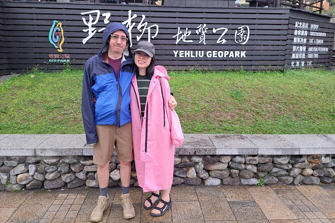 Keelung Port Shore Private Customized Tour - Longshan Temple and Ximending: Taipei at street level