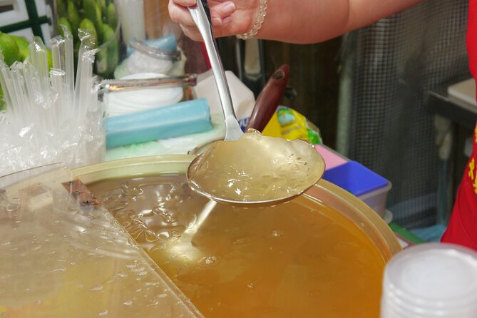 Local Favorites: Taiwan Night Market Food Tour in 2 hours - The Guide Adds More Than Food