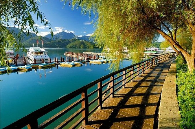 Nantou Day Tour: Sun Moon Lake & Ita Thao Pier from Taipei - Xiangshan Visitor Center and the wider view