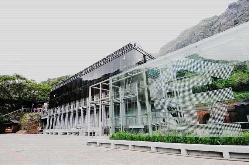 New Taipei City: Golden Museum (Gold Ecological Park) Ticket - Metal Art Building shows gold beyond mining