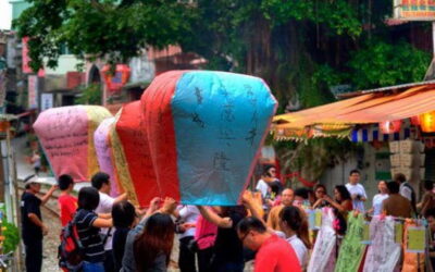 Pingxi Sky Lantern Festival Experience in Shifen