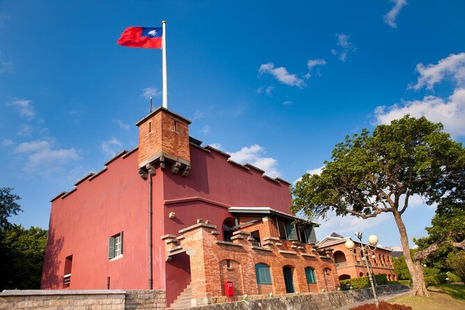 Northern Taiwan and Taipei Countryside Full-Day Private Tour - Yehliu Geopark and the Queen’s Head