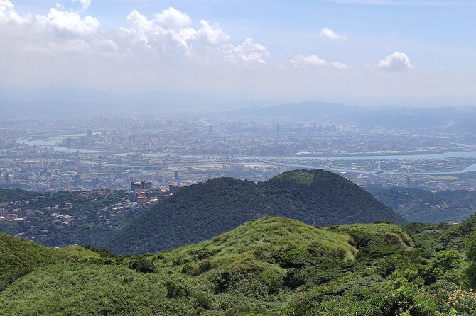 One Day Hike around Taipei's Yangmingshan National Park - Qixingshan Mountain Brings the Serious Climb