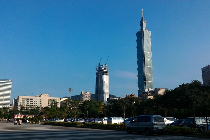 One-day Taipei Tour Package - Taipei 101: skyline, shopping, and Din Tai Fung