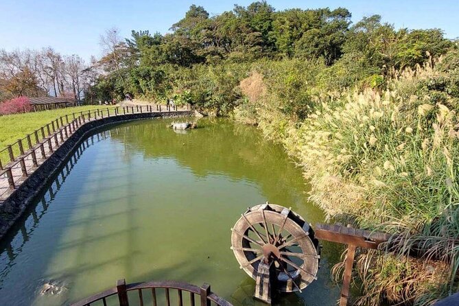 Pinglin Tea Culture & Maokong Day Tour from Taipei - Shiding and the Thousand Island Lake view