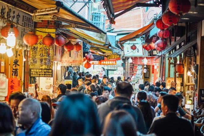 Pingxi Jiufen Day Trip from Taipei with Sky Lantern Experience - Pingxi Old Street and the sky lantern tradition