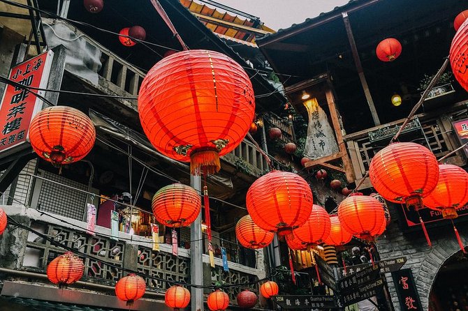 Private Day Trip to Jiufen, Shifen and Yehliu Park - Why this route works from Taipei