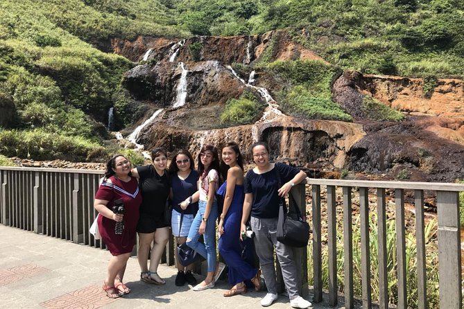 Private Jiufen & Pingxi Day Tour with English-Speaking Guide - Shifen Waterfall and a slower nature break