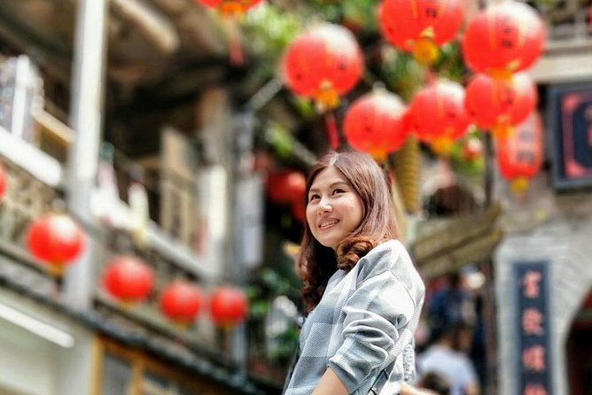 Private Jiufen & Pingxi Day Tour with English-Speaking Guide - Yin Yang Sea and the Golden Waterfall