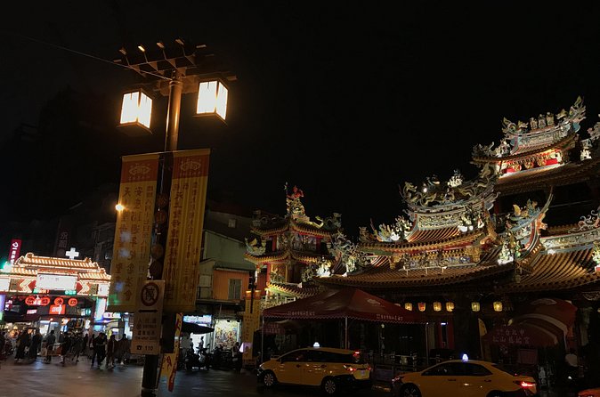 Private Night Tour of Taipei - Elephant Mountain is the reward, and the workout