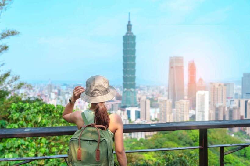 Private Taipei City Layover Tour from TPE Airport - Yongkang Street and Elephant Mountain as flexible choices