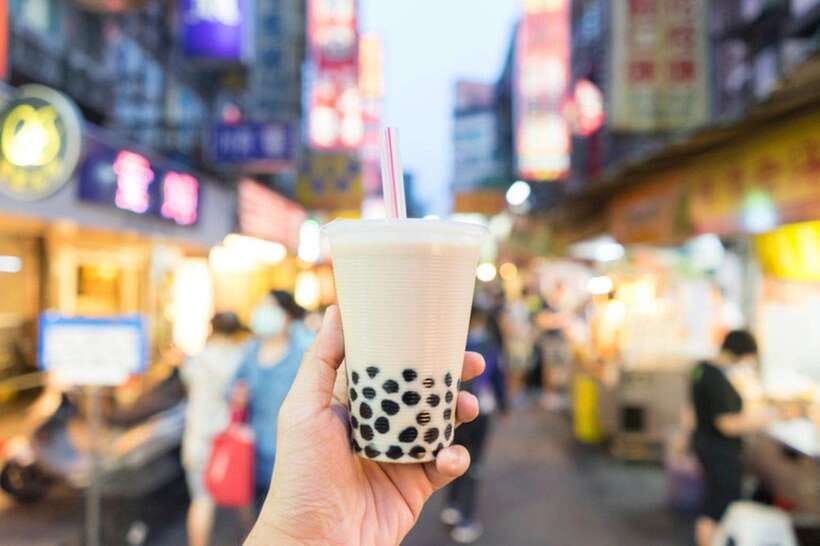Private Taipei City Layover Tour from TPE Airport - Longshan Temple: Taipei’s most atmospheric first stop