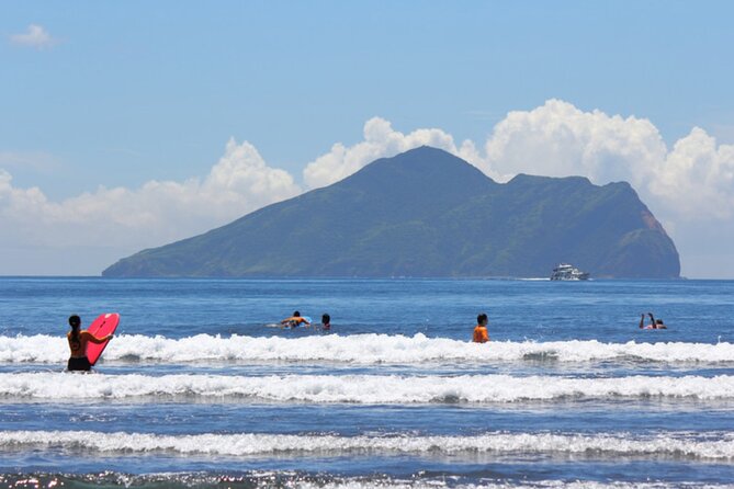 Private Taipei Day Trip: Kavalan Whisky, Yilan Craft Beer & Beach - Who should book this day trip