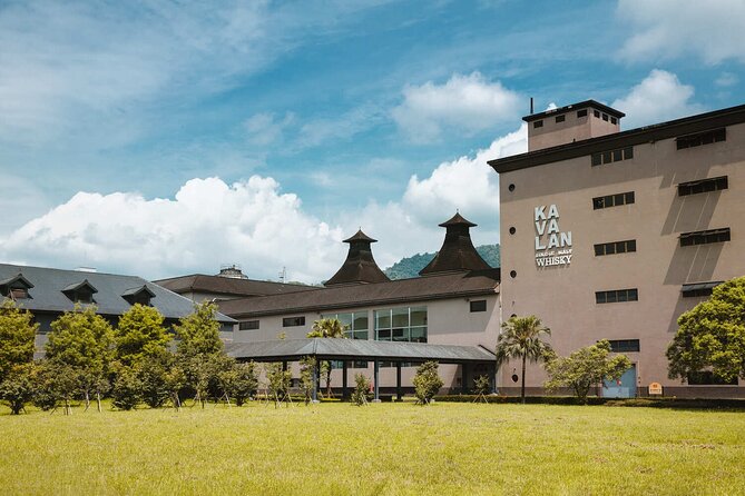 Private Taipei Day Trip: Kavalan Whisky, Yilan Craft Beer & Beach - 90 minutes at King Car Kavalan Distillery