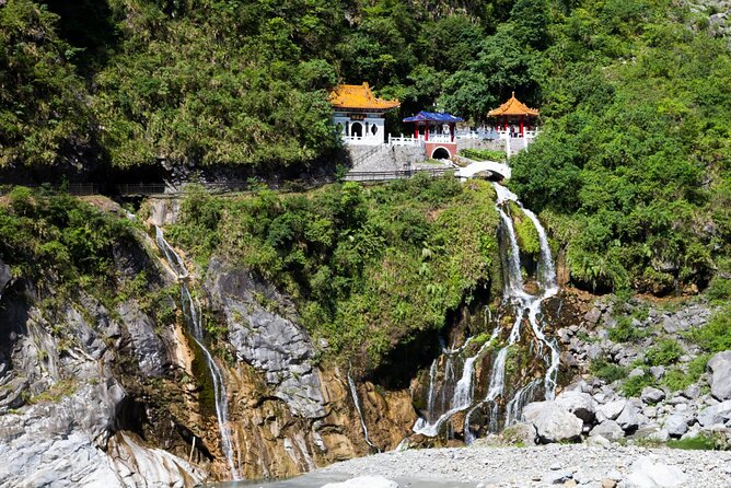 【Private】Taroko National Park (Pickup from Taipei/Yilan/Hualien) - Changchun Shrine Trail and Waterfall