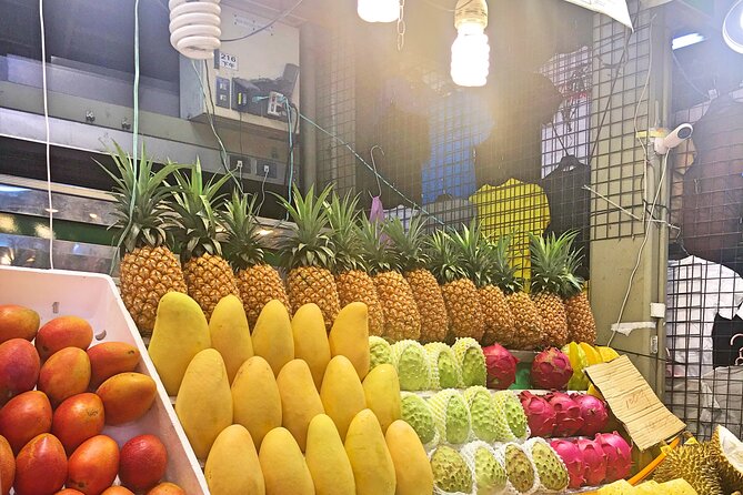 [Private Tour] Shilin Night Market Walking Tour With a Private Tour Guide (2-hr) - The temple gives the walk more depth