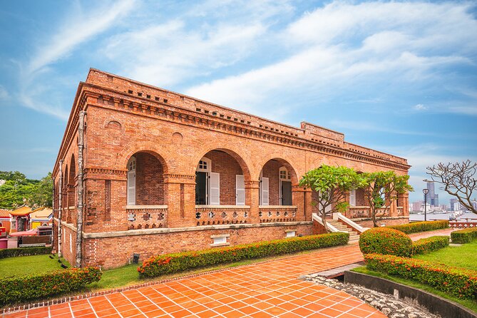 Private Tour Shore Excursion in Kaohsiung City - Is $199 per person a fair price?