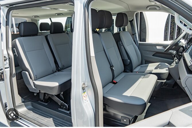 Private Transfer from Taoyuan airport Taiwan to Taipei - What the private vehicle adds