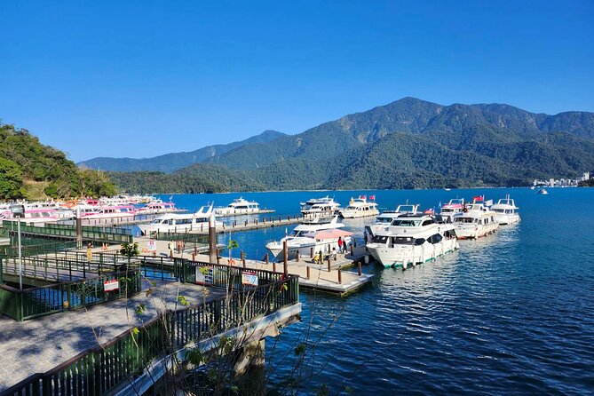 Round Trip Sun Moon Lake Private Tour from Taipei - Xiangshan and the famous cycling route