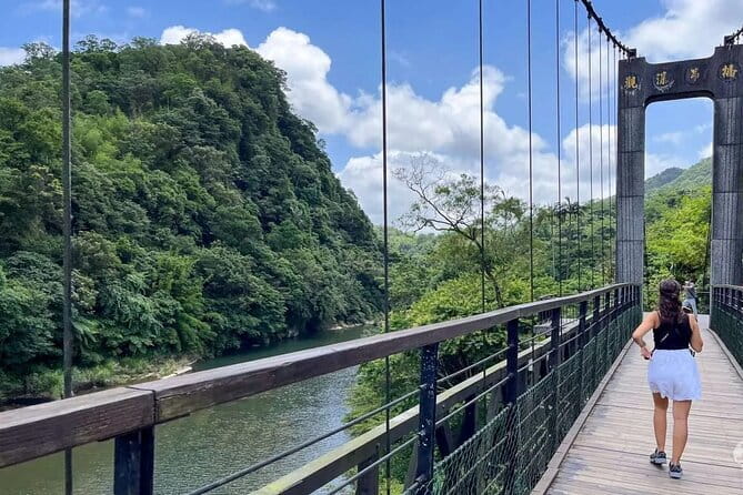 Shifen, Jiufen, Jinguashi & Gold Museum One Day Tour From Taipei - Baoshishan Lookout and the Pacific view