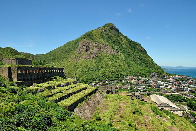 Small-Group Tour: Jiufen, Yehliu Geopark, and Shifen from Taipei - The five things that matter most