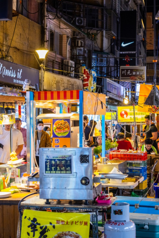 Taipei: 2-Hour Raohe Night Market Walking Tour - The Songshan Temple and Sea Goddess Traditions