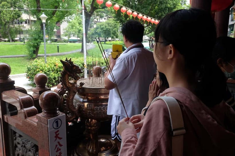 Taipei: 4-Hour Morning City Cycling Tour with Breakfast - How hard is the ride?